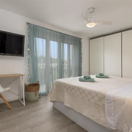 Flat Just 280 M From The Beach Lägenhet *